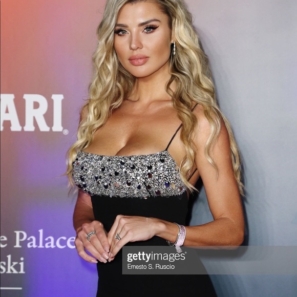 Beautiful silk long Valentino dress with the crystals on the chest area. size 40 - Picture 7 of 10